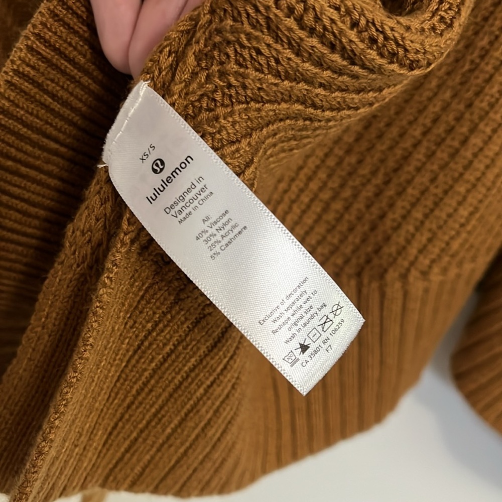 Lululemon Softer Still Wrap in Spiced Bronze - Picture 6 of 14